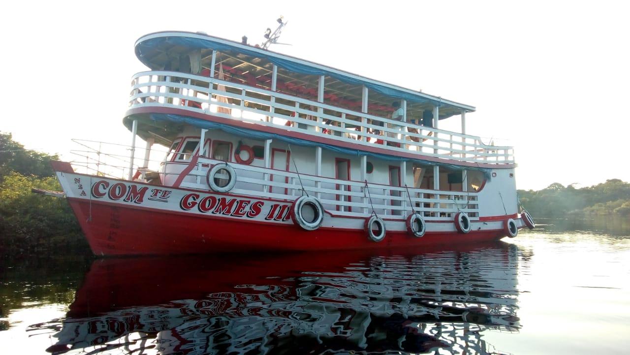Bateau Barco Gomes
